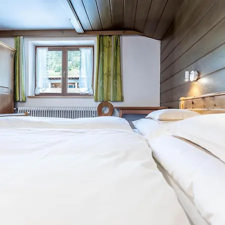 Anton Huter アパート サンクト・アントン・アム・アールベルク